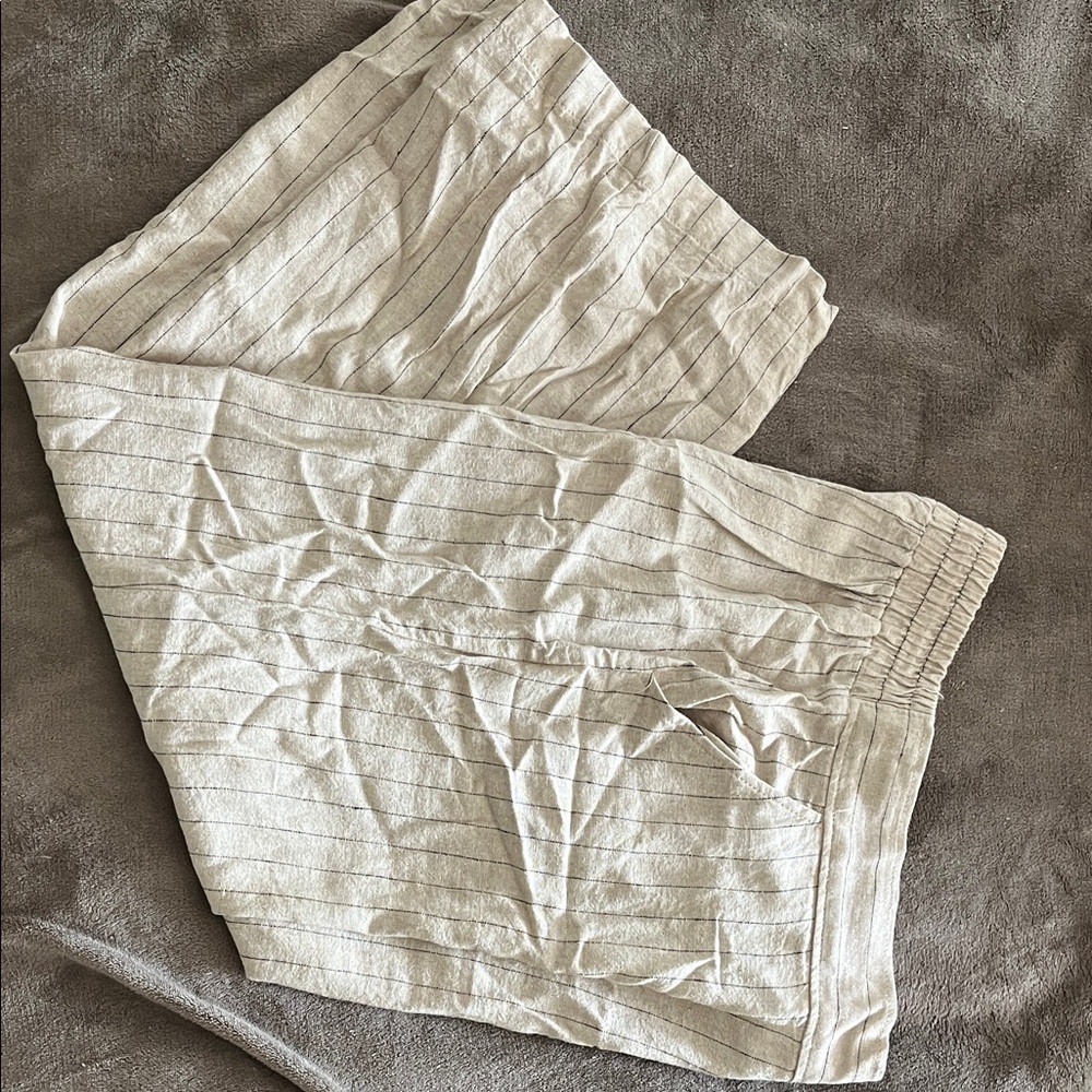 Max Studio Beige Checkered Pants